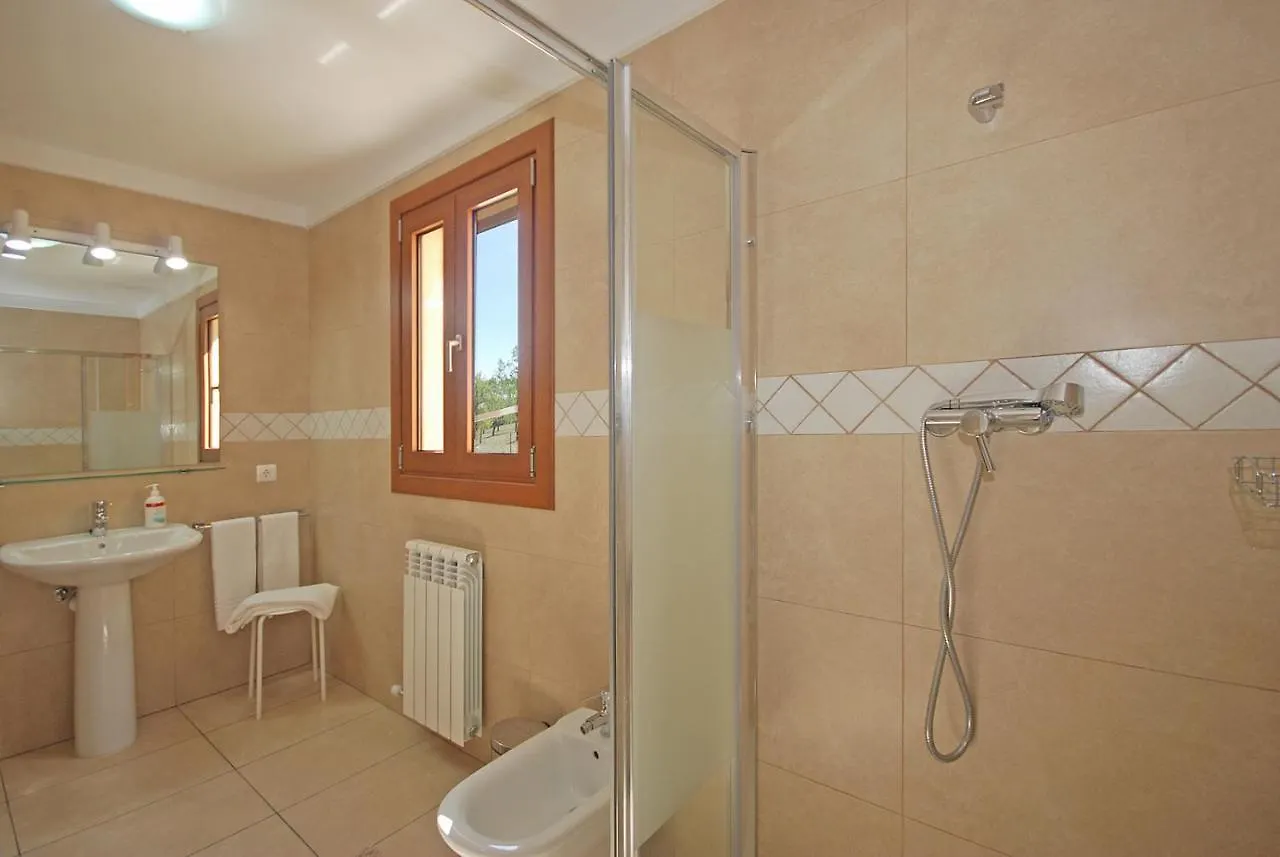 Villa Blanquerna Moscari 0*,